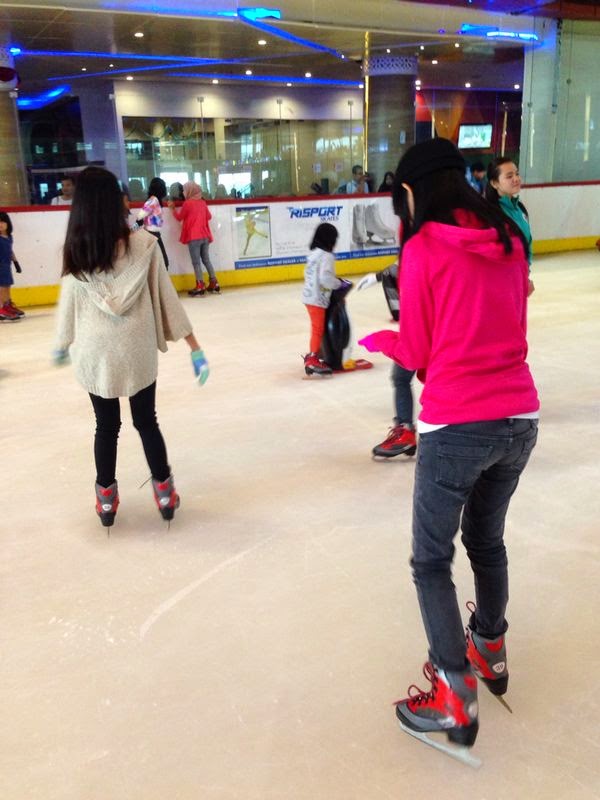 Harga Tiket Ice Skating Aeon Mall